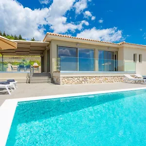  Villa Lassi Fos Greece